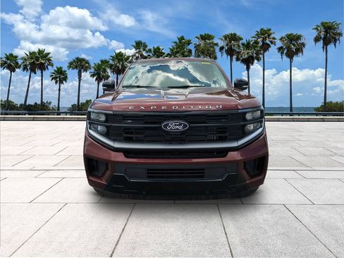 New 2027 Ford Expedition Max Platinum w/ Driver's Package AWD/4WD image 2