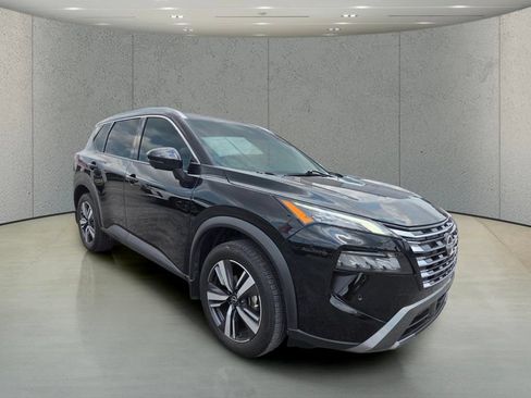 Used 2024 Nissan Rogue SL w/ SL Premium Package FWD image 7