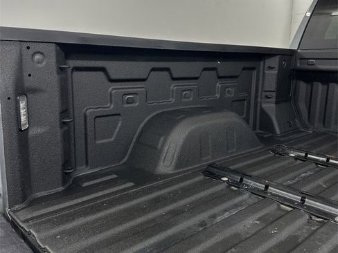 Used 2023 GMC Sierra 1500 SLE image 30