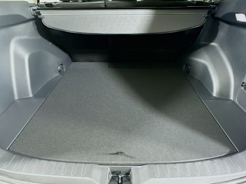 Used 2025 Toyota RAV4 XLE image 27