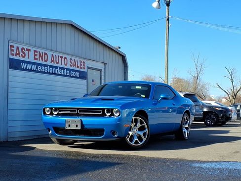 Used 2015 Dodge Challenger SXT Plus w/ Driver Convenience Group RWD image 1