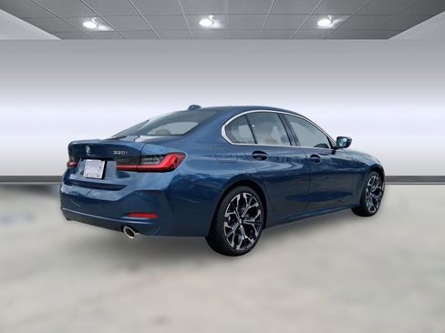 Used 2026 BMW 330i xDrive Sedan w/ Premium Package AWD/4WD image 9