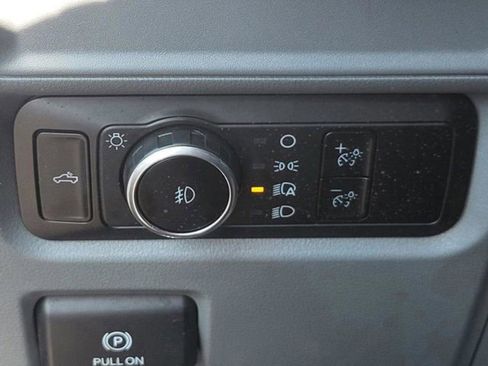 Used 2023 Ford F150 XLT AWD/4WD image 54