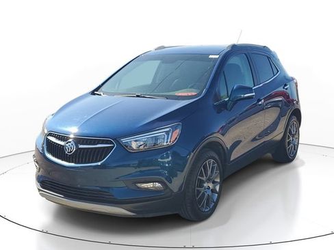 Used 2019 Buick Encore Sport Touring FWD image 2