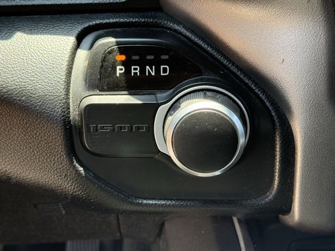 Used 2019 RAM 1500 Big Horn RWD image 23