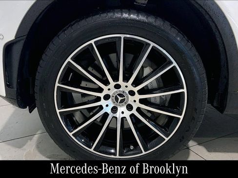 Certified 2023 Mercedes-Benz GLC 300 4MATIC Coupe image 11