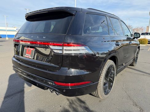 New 2026 Lincoln Aviator Reserve image 3