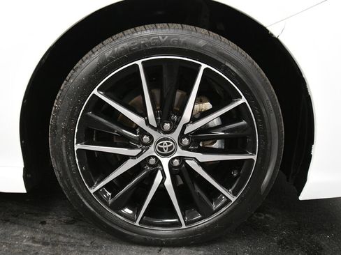 Used 2024 Toyota Camry SE image 28