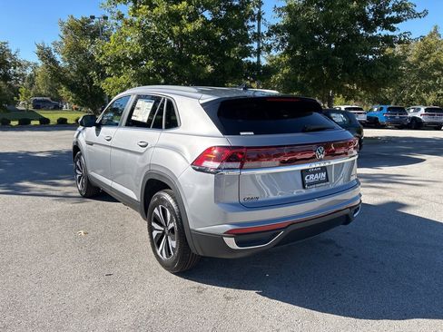 New 2026 Volkswagen Atlas Cross Sport SE image 5