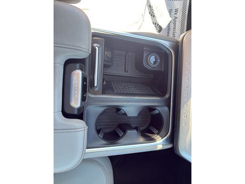Certified 2025 Ford Expedition Active AWD/4WD image 23