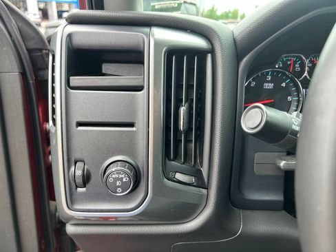 Used 2018 Chevrolet Silverado 1500 LT w/ All Star Edition RWD image 20