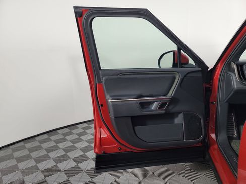 Used 2024 Rivian R1S Adventure image 16