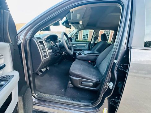 Used 2019 RAM 1500 Warlock w/ Electronics Group RWD image 11