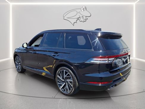 Certified 2025 Lincoln Aviator Black Label w/ Jet Appearance Package AWD/4WD image 3