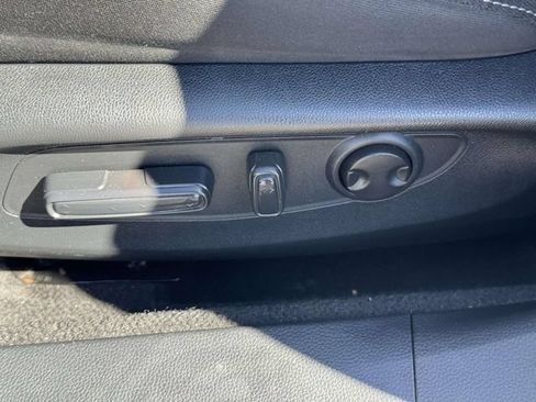Certified 2023 Honda Accord EX image 18