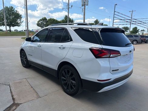 Used 2023 Chevrolet Equinox RS FWD image 4