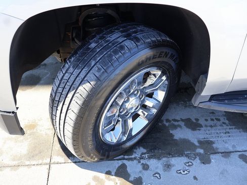 Certified 2017 Chevrolet Tahoe LT image 44