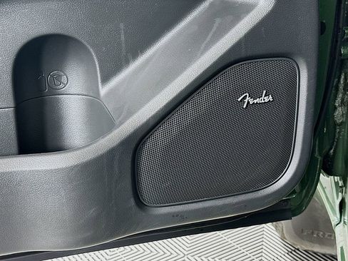 Used 2023 Nissan Frontier SV w/ SV Premium Package image 18