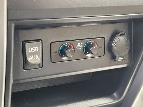 Used 2016 Toyota 4Runner Limited image 23