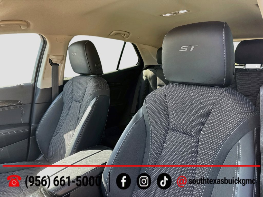 Used 2023 Buick Envision Preferred w/ Sport Touring Package FWD image 13