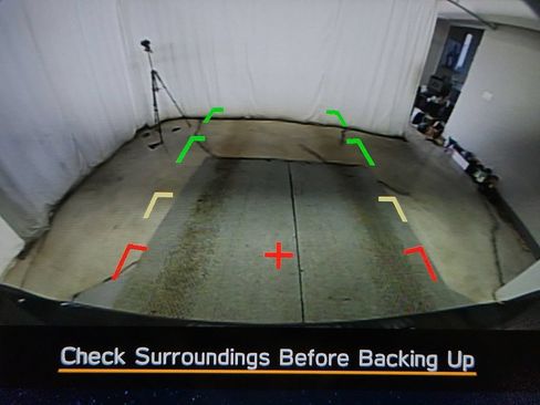 Used 2023 Subaru Outback Premium AWD/4WD image 13