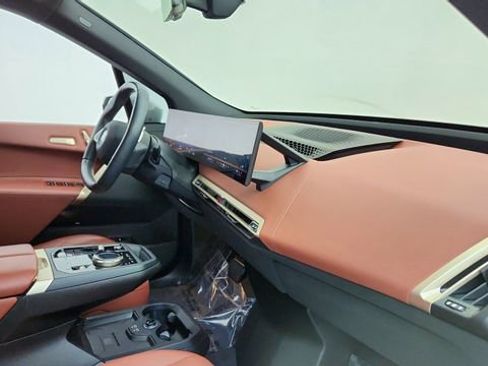 Used 2024 BMW iX xDrive50 w/ Premium Package AWD/4WD image 20