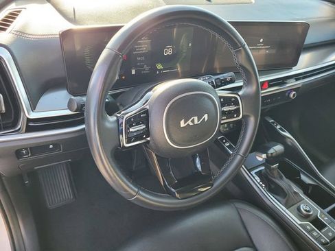 Used 2024 Kia Sorento S FWD image 23