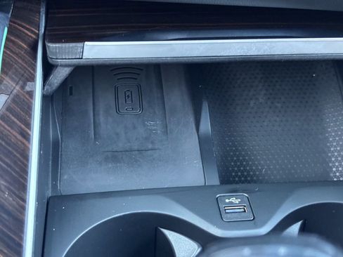 Used 2021 BMW X6 xDrive40i w/ Premium Package image 27