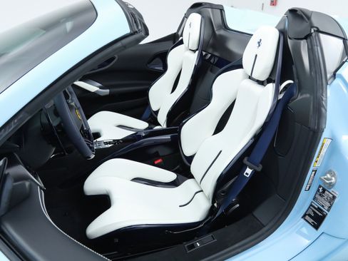 Certified 2025 Ferrari SF90 Spider AWD/4WD image 5