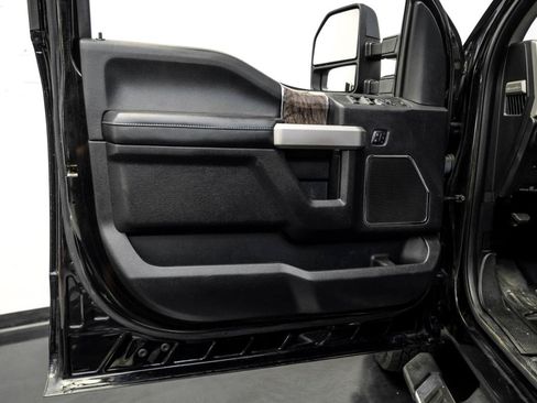 Used 2017 Ford F350 Lariat w/ Lariat Ultimate Package AWD/4WD image 35