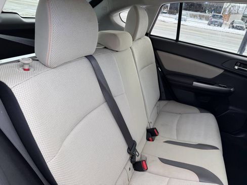 Used 2017 Subaru Crosstrek 2.0i Premium w/ Moonroof Package image 19