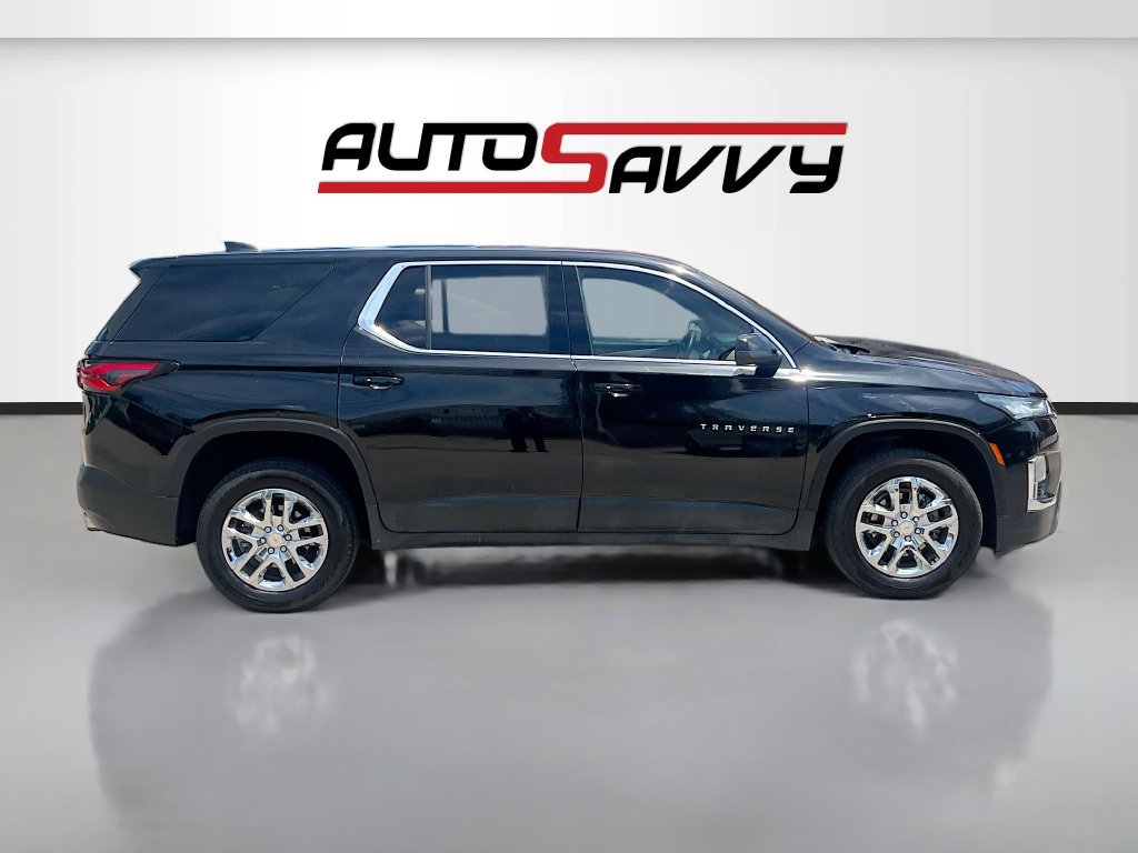 Used 2023 Chevrolet Traverse LS FWD image 8