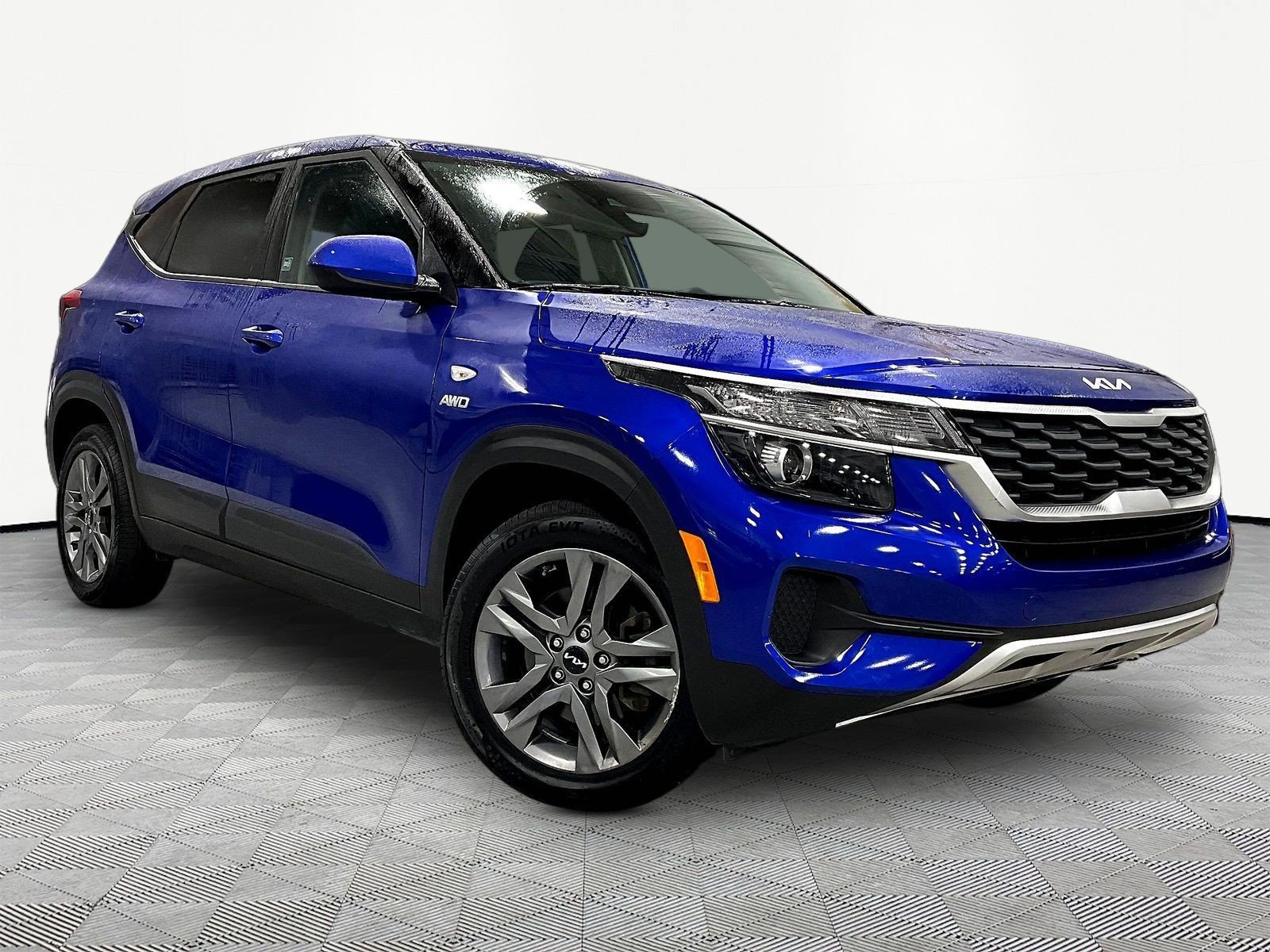 Used 2022 Kia Seltos LX AWD/4WD image 3