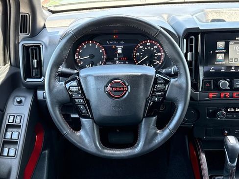 Used 2025 Nissan Frontier Pro-X RWD image 23