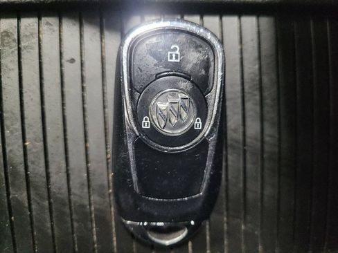 Used 2019 Buick Encore Preferred image 32