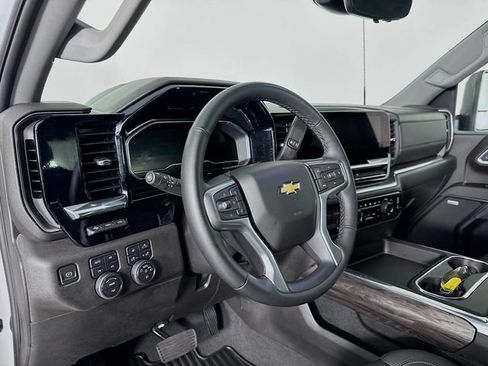 Used 2024 Chevrolet Silverado 3500 LTZ w/ LTZ Plus Package AWD/4WD image 9