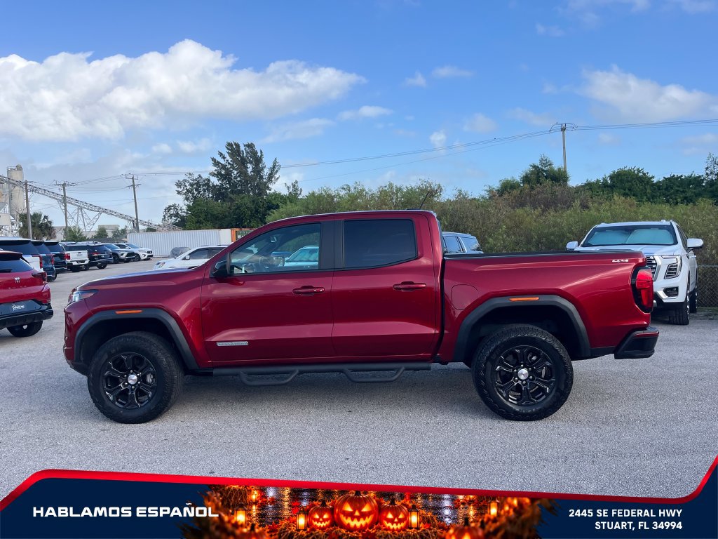 Used 2024 GMC Canyon Elevation w/ Elevation Premium Package AWD/4WD image 4