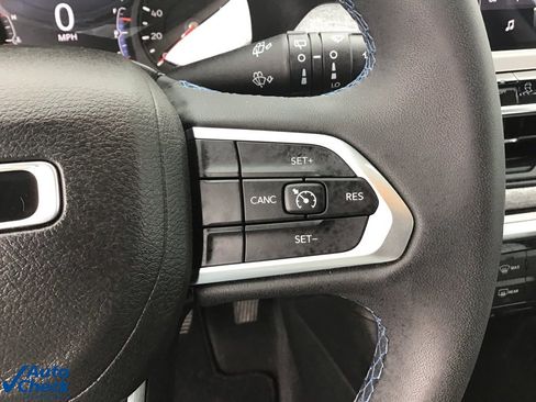 Used 2022 Jeep Compass Latitude image 33