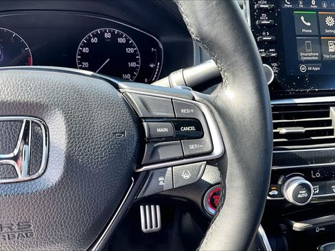 Used 2018 Honda Accord Sport image 24