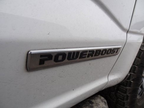 Certified 2021 Ford F150 XLT w/ Equipment Group 302A High image 17