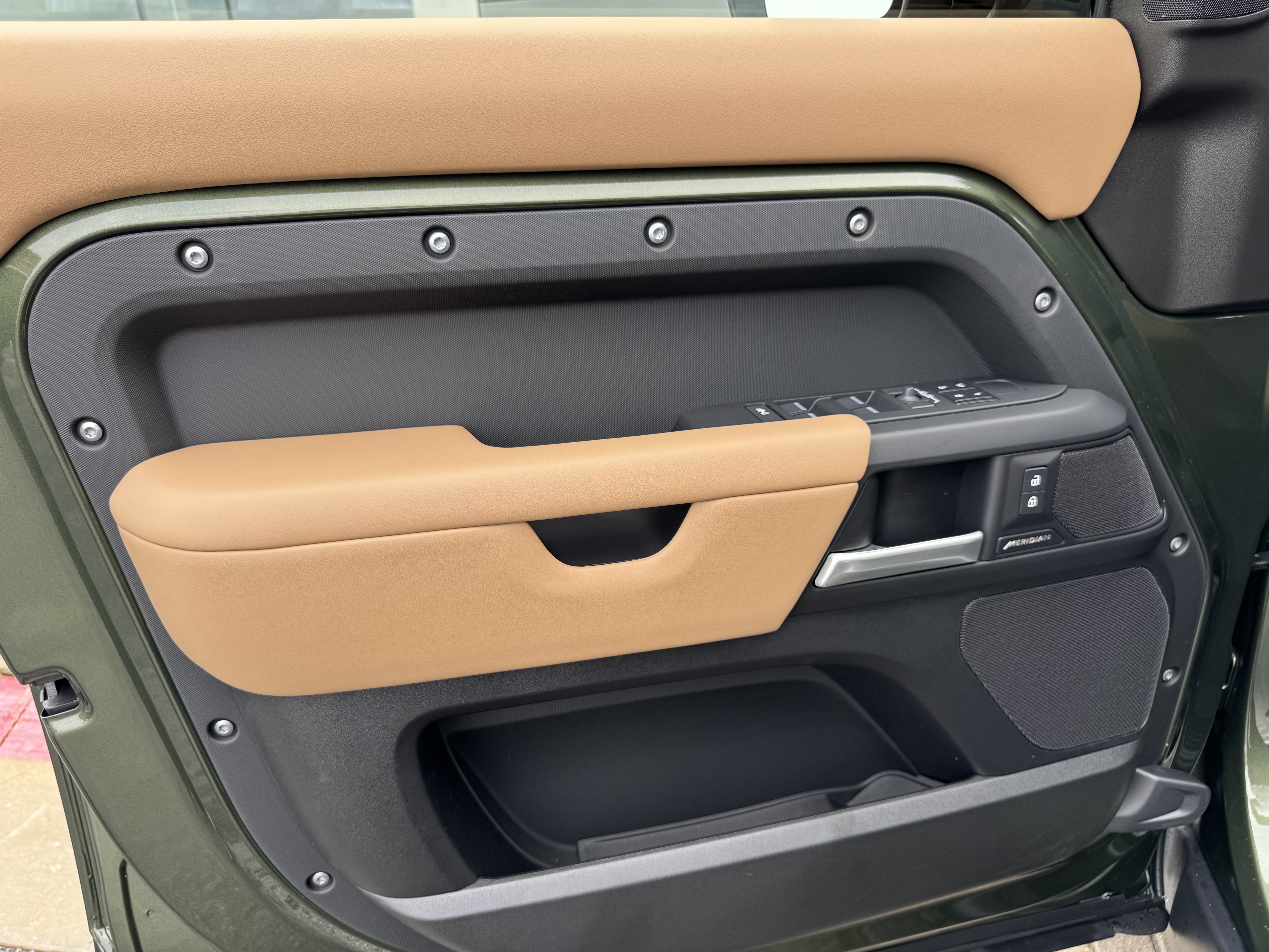 New 2026 Land Rover Defender 110 S AWD/4WD image 10
