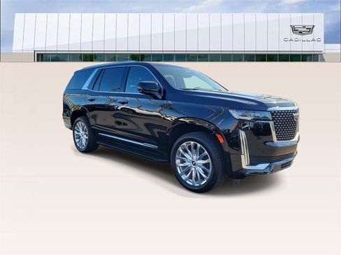 Certified 2024 Cadillac Escalade Premium Luxury image 2