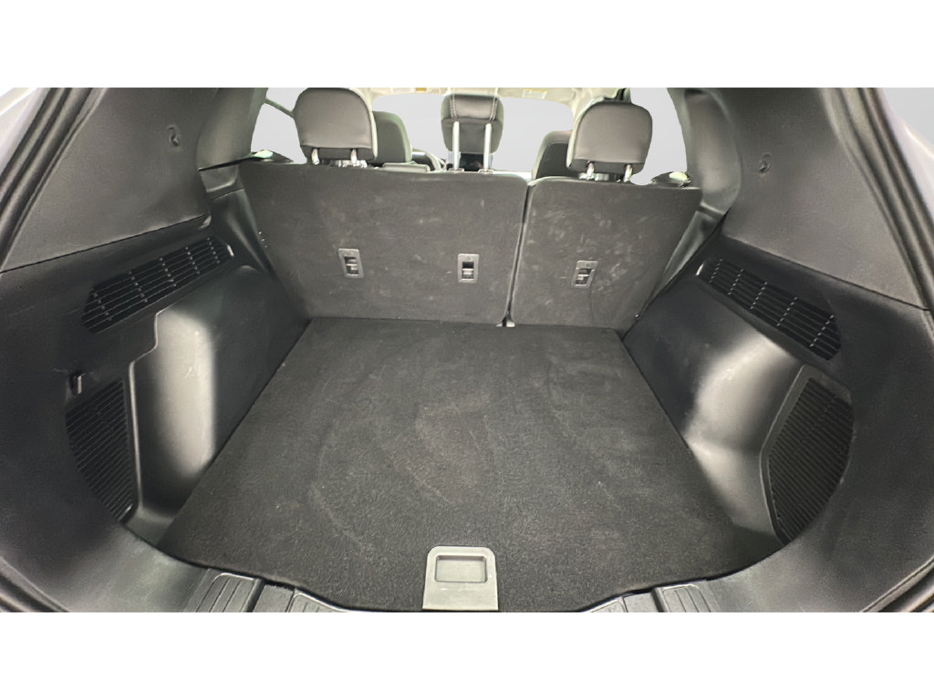 Used 2025 Ford Escape Platinum AWD/4WD image 23