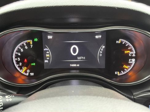 Used 2019 Jeep Grand Cherokee Limited image 17