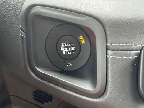 New 2025 Jeep Wrangler Sahara w/ Safety Group AWD/4WD image 15