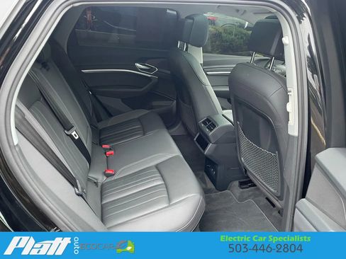 Used 2021 Audi e-tron Premium image 45