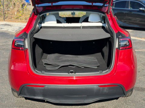 Used 2023 Tesla Model Y AWD image 10
