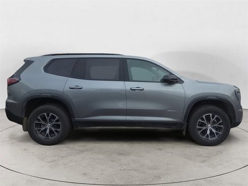 Used 2024 GMC Acadia AT4 image 5