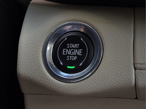 Used 2023 Buick Envision Avenir AWD/4WD image 16