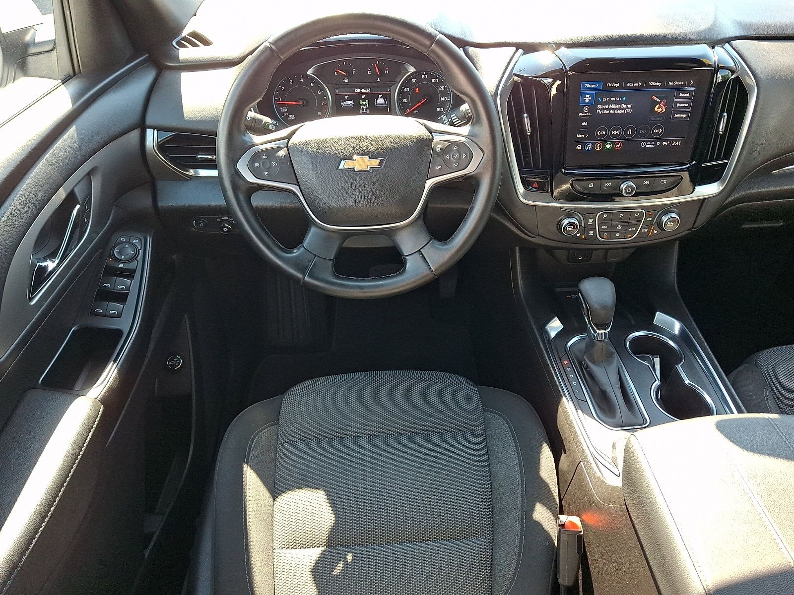 Used 2023 Chevrolet Traverse LT AWD/4WD image 14